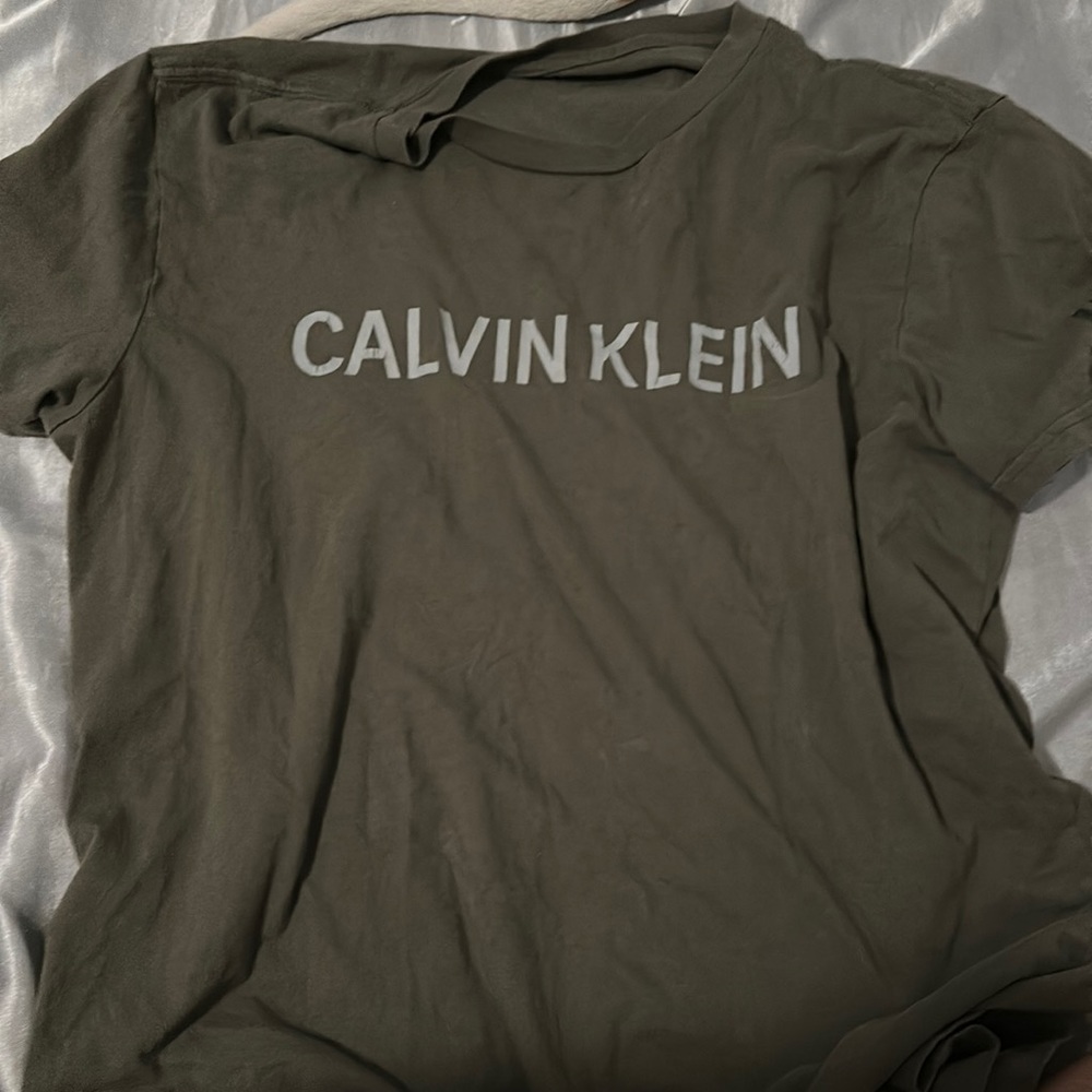 Calvin Klein Tshirt
